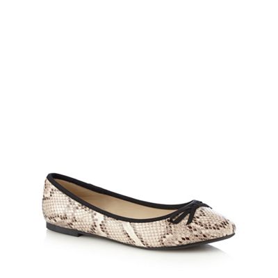 The Collection Beige snakeskin effect flat shoes